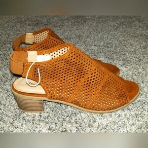 American Eagle Outfitters| NWOT| Suede Mules with Perforated Design